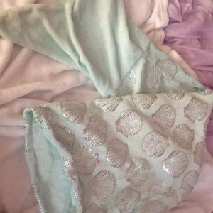 Mermaid tail blanket